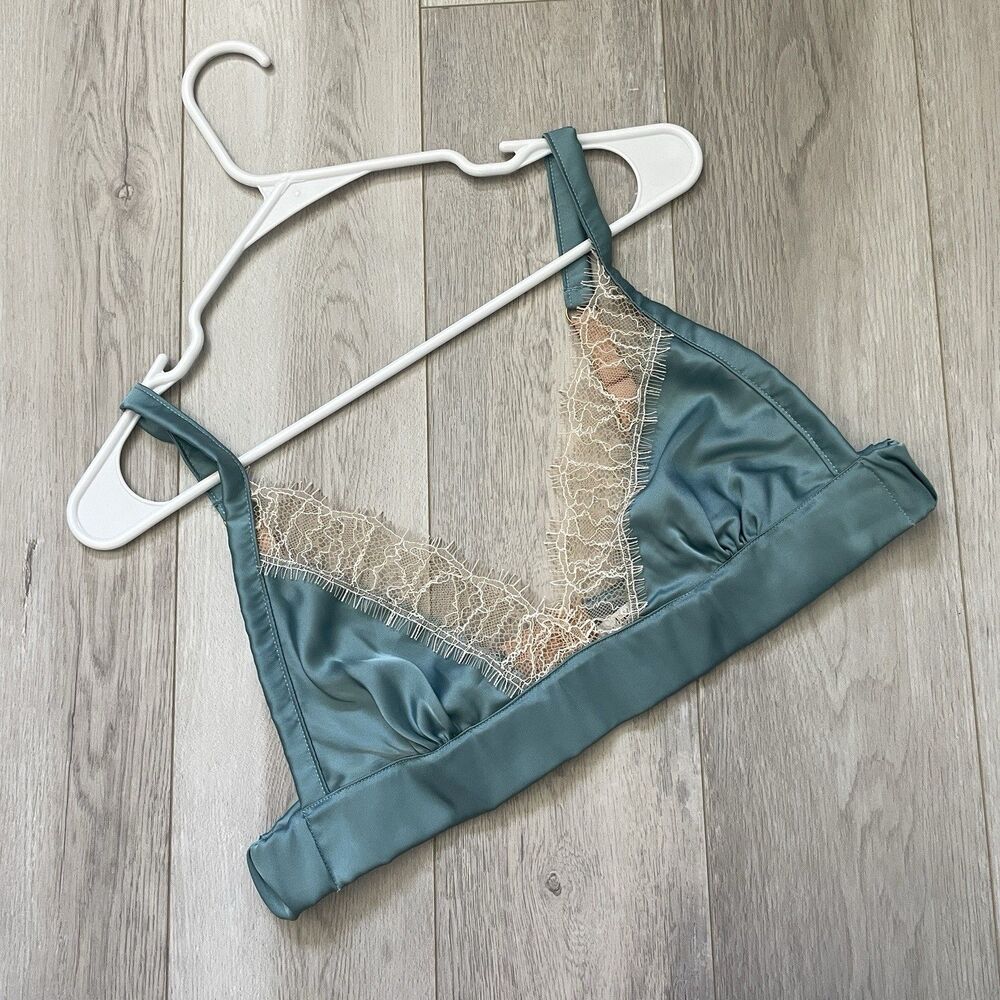 Noblesse Oblige Bra silk lace pullover womens Blue (size 2xl) feminine satin